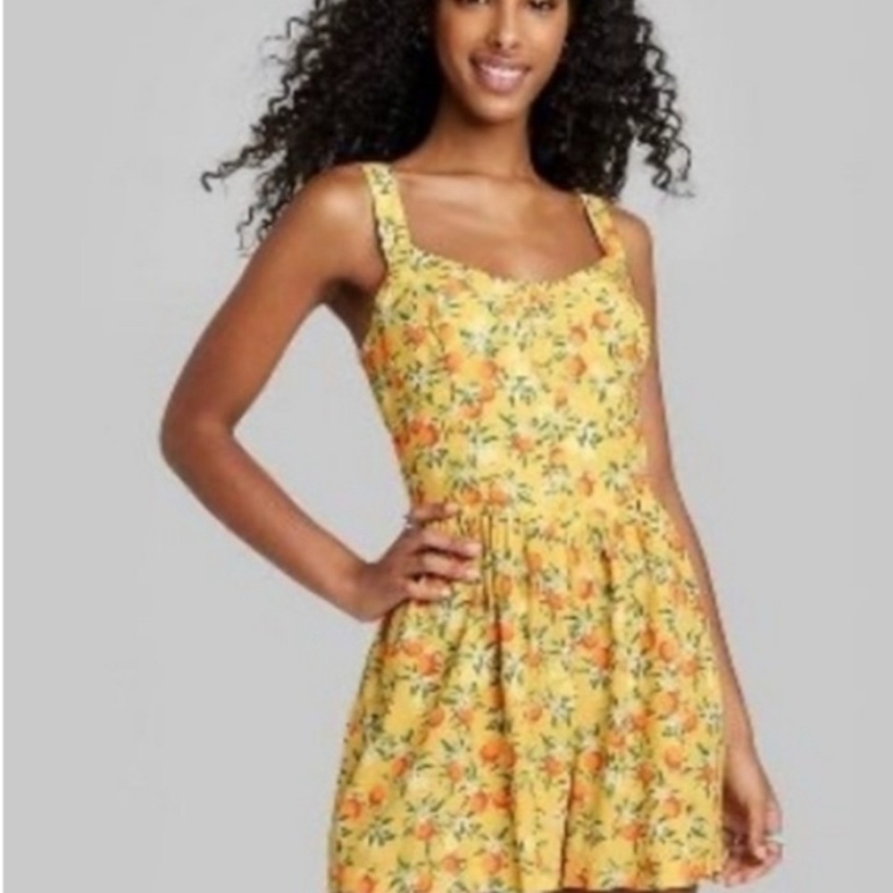 NWT Wild Fable Lemon Sleeveless Button front Romper Lemon & Oranges Yellow small